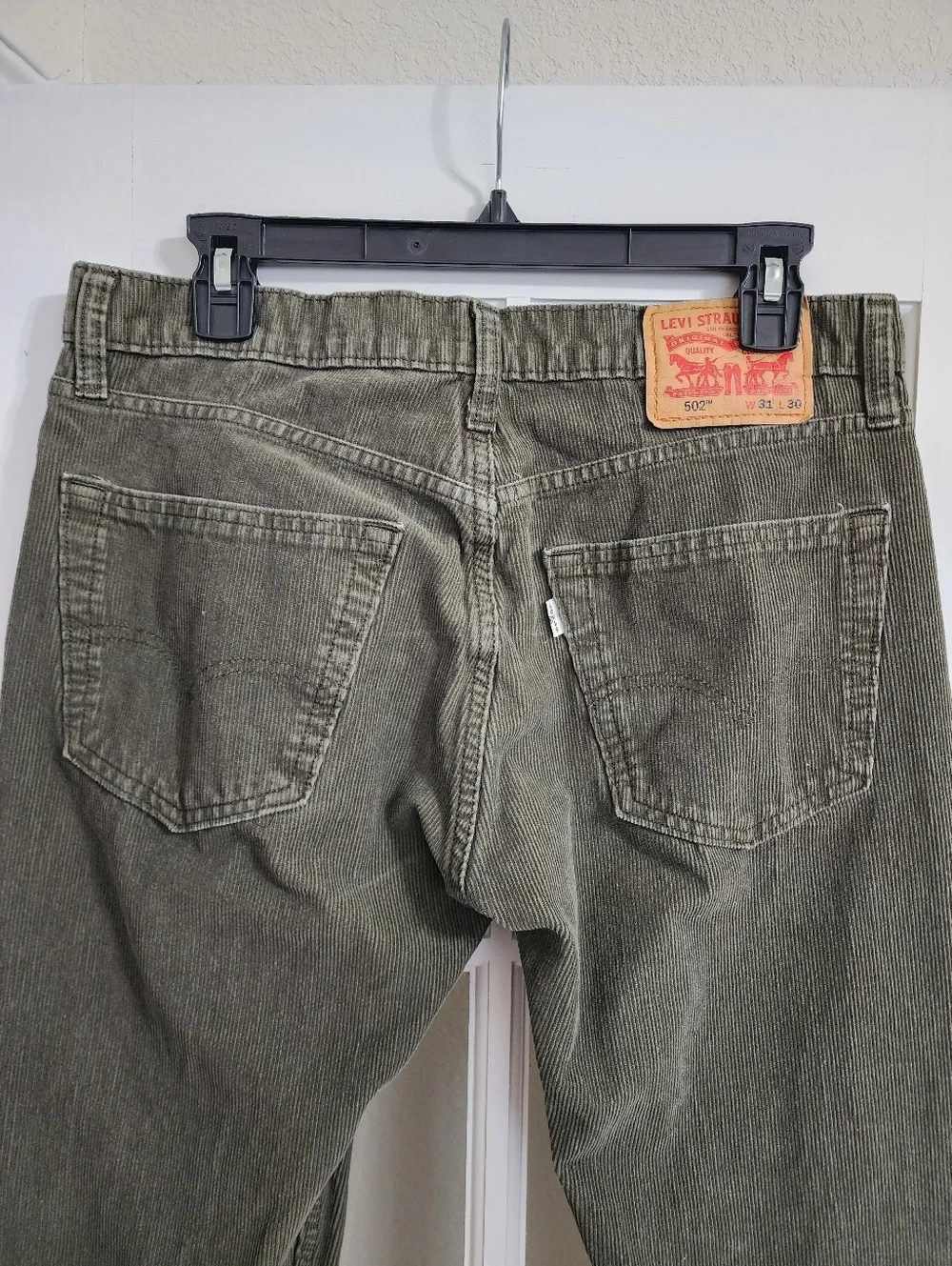Levi’s 502 Olive Green Corduroy Pants 31x30 Straight Taper Stretch SEE MEASUREME